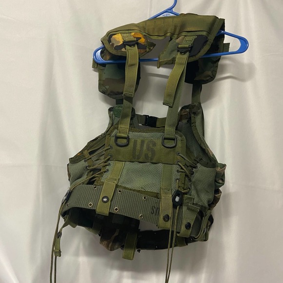 US Tactical Vest Load Bearing Camouflage - Picture 2 of 6